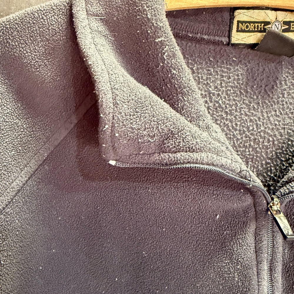 North End Quarter-Zip Fleece Pullover | Charcoal Gray | Large - Picture 2 of 7
